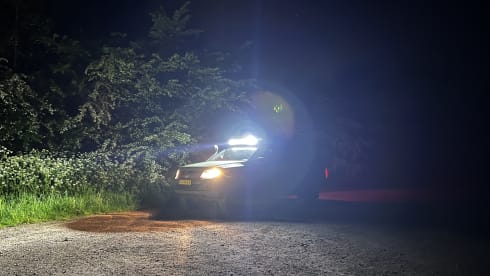 Rocky – NEW! 4p Volkswagen Amarok overland camper