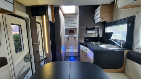 5p Challenger semi-integrated from 2021