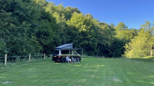 Luxe California Beach T6.1 (camper 2-4p, auto tot max 7p) – 4p Volkswagen campervan uit 2021