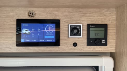 4p Hymer semi-integrated from 2023