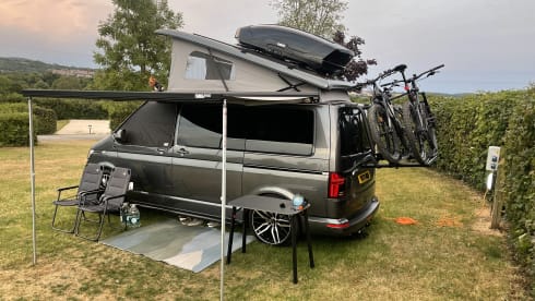 WOW Premium  – 4 berth Volkswagen campervan from 2021