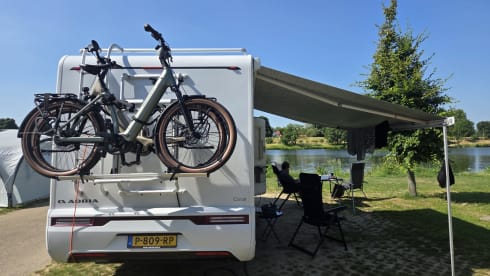 Fran01 – Adria Coral Axess 600 SL