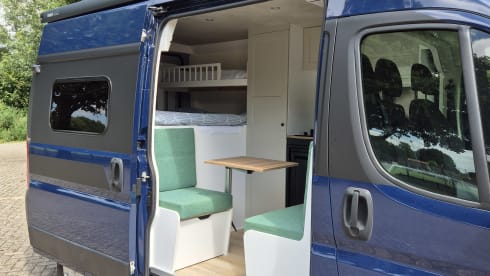 Cozy, nice camper (2025) with air conditioning - solar panels - 3 persons