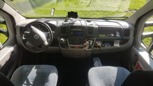 Cristall – The pinnacle of freedom: spacious alcove motorhome