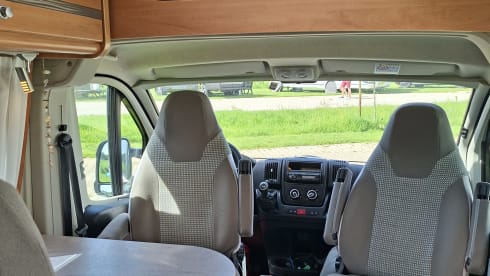 Toet – Possl Roadstar 600L - buscamper Citroen Jumper uit 2016