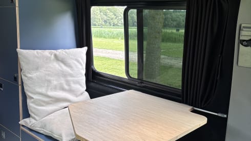 2-seater Volkswagen bus from 2009