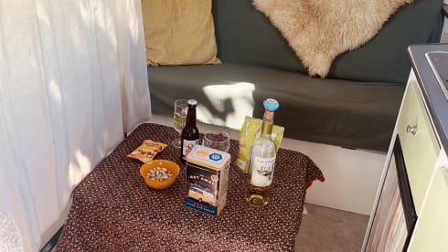 Betsie – 2p Renault campervan uit 2002