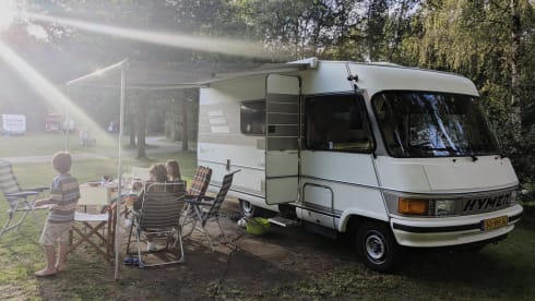 4p Hymer integrated from 1990