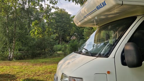 Nice spacious Fiat Ducato 2.8Tdi with all amenities 