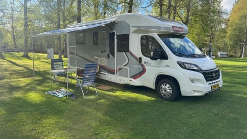 Challenger 4p semi-intégré depuis 2016