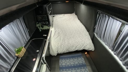 Jeff – Jeff- 4 Berth Volkswagen Campervan - New Professional Conversion