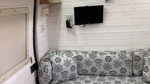 Evangeline – Refurb'd living area & washroom. Off grid option