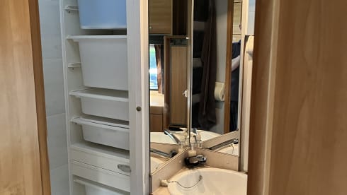Guppie – 2p Knaus integrated uit 1998