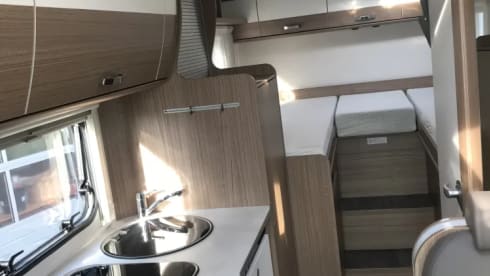 Brand new camper Carado model 2022 (Hymer factory) Type T337 for rent 