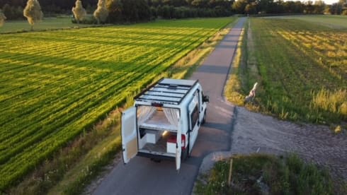Try Vanlife – Prova Vanlife! nel nostro Fiat ducato fuori rete (letto fisso grande)