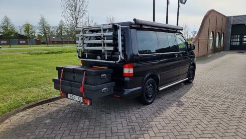 Black 2.5 TDI Multivan T5 Highline Camperbus