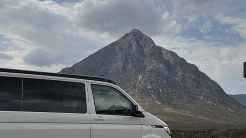 Camella – 4 Berth Volkswagon Transporter T6.1 (Inclusive of Insurance)