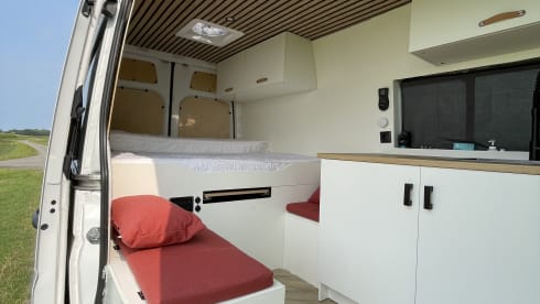 The Hustle Van – Off-grid freedom with The Hustle Van