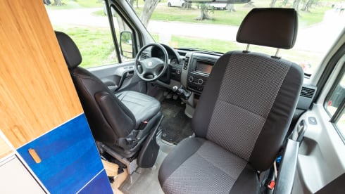 Miep – Miep: comfortable off-grid camper!
