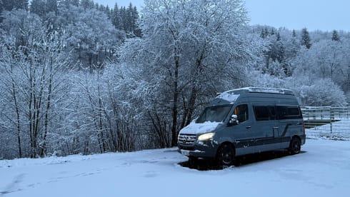 Bobil – 2024 Hymer campervan 4 personen