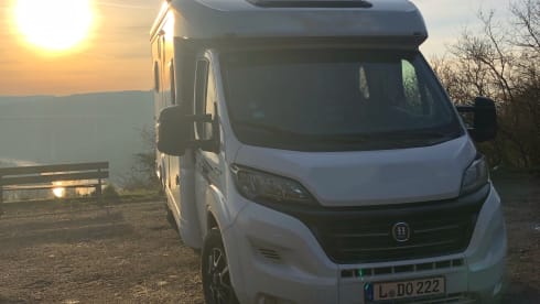 R-Mobil – Enjoy your holiday with automatic and good equipment