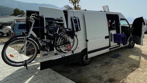 Ole – Lovingly converted camper