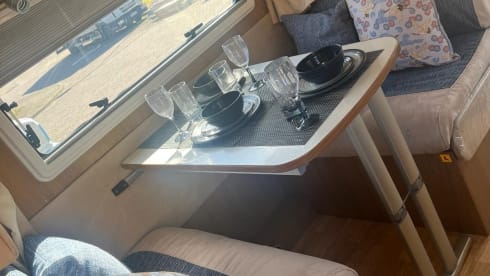 6 berth ford rimor koala