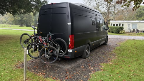 Avandra  – Avandra – All-Season Adventure Campervan 🚐✨