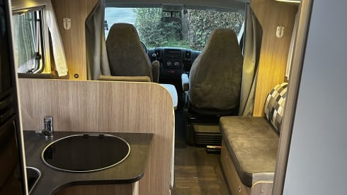 Spacious mobile home with all comfort