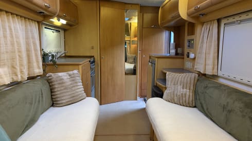 Buccaneer Budget Beast: 2003 Ford Motorhome Rental Adventure!