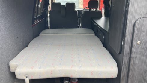 5 berth Volkswagen transporter t4 camper van 