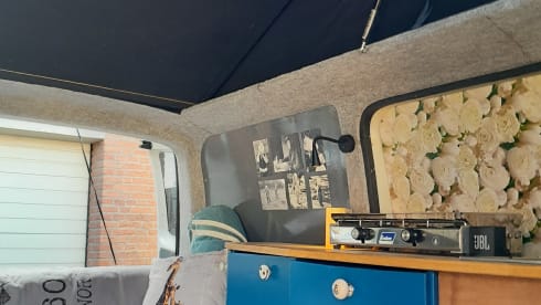Ons bussie – 2p Volkswagen campervan uit 2013
