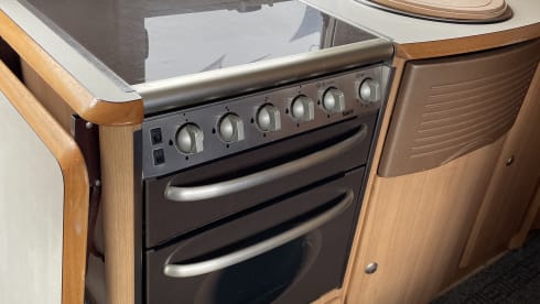 Rimor  – Ford transit 2.4 140pk - Rimor sailor 645