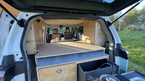 FLO – "FLO" the Climate Camper - A Fully Electric VW ID Buzz Campervan