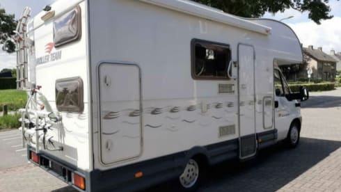 Rola – Neat and well maintained Autoroller camper