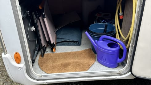 Bürstner/Fiat Ducato semi-integrated from 2016 with full leather upholstery.