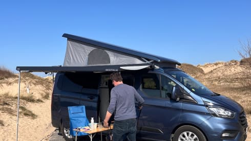Dries – Ford Nugget plus 4p (push roof) ideal for road trip/free camping