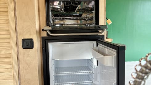 Evergreen – Luxury Off-Grid Campervan