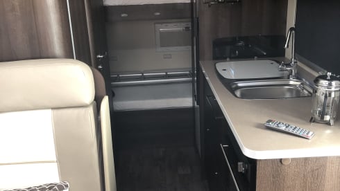 Bella – Great Family 6 berth/6belts Motorhome