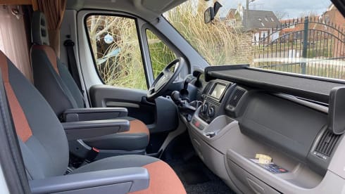 Dream came true – Lovely 4 person family (incl dogs) camper