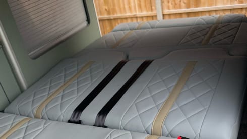 Bertie – 4 berth Volkswagen campervan from 2021
