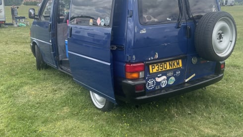 Mr Blue Sky  – VW T4 800 Special TD SWB Camper 1997 