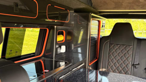 MJ  – Camping-car Volkswagen 4 places de 2015