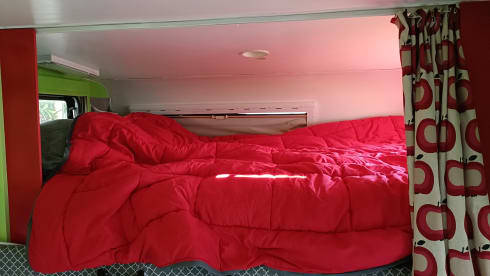Karel Appel – Eye-catcher alcove camper from 1991