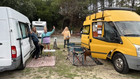 Eddie – Eddie the yellow camper van