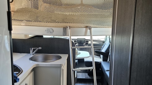 Camper Bolletje – Luxury 4p Roller Team semi-integrated from 2020