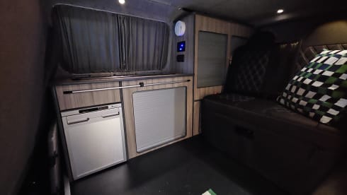 Curlew Camper – 4 berth Volkswagen campervan from 2015