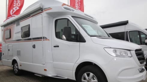 1 year old Weinsberg Pepper Suite MB 4 persons