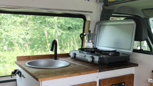 AdVANture – 2p Ford campervan from 2008