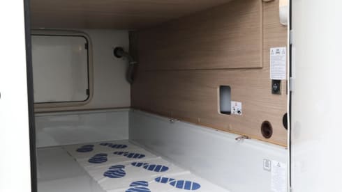 Nuovo di zecca, integrale di lusso a 4 posti dal 2024